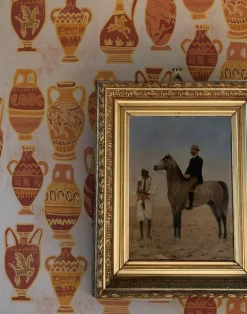 A Muggle of Jugs, Earthy