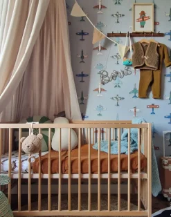 Airplanes, Light Blue