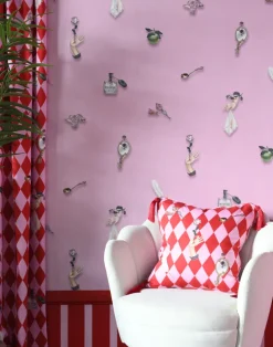Belle Epoque Pink Wallpaper