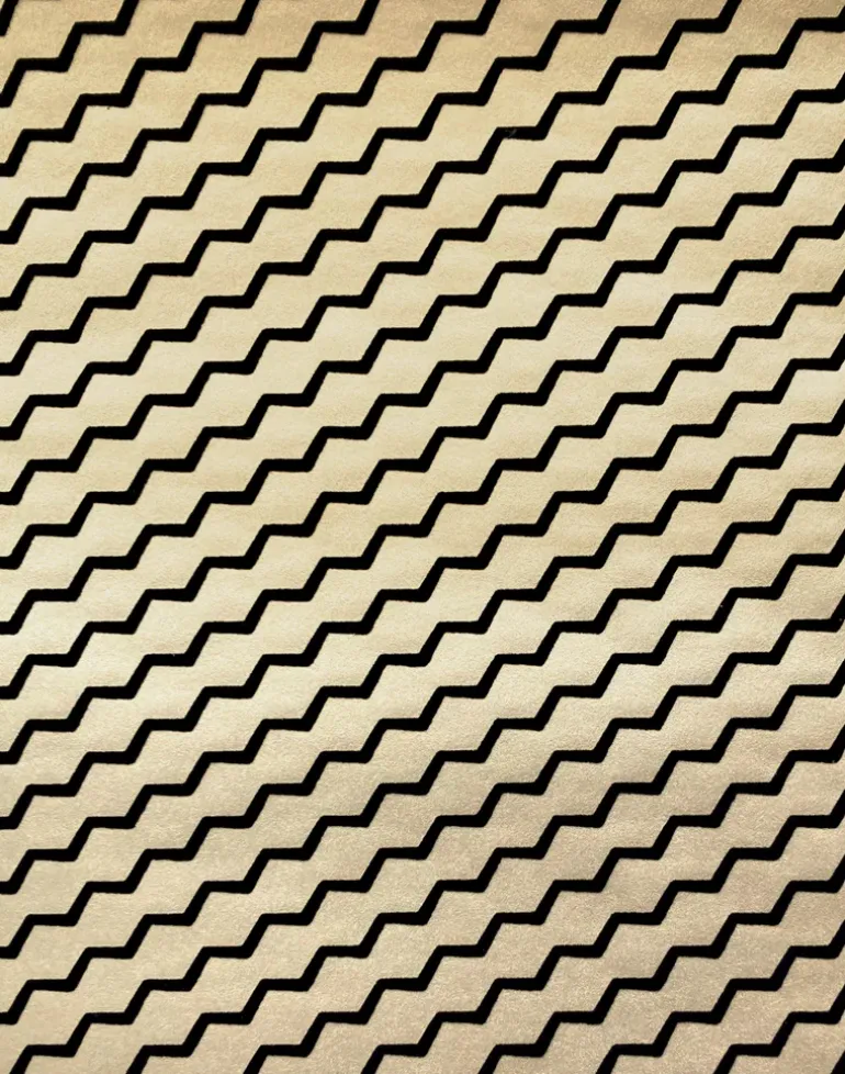 Buzz, Black Flock/Gold Lustre