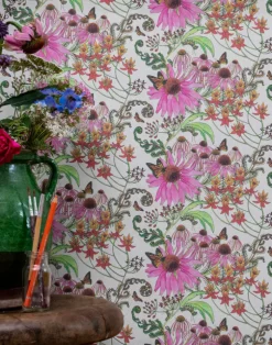 Carolina Monarch, Natural