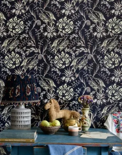 Folk Embroidery, Tobacco