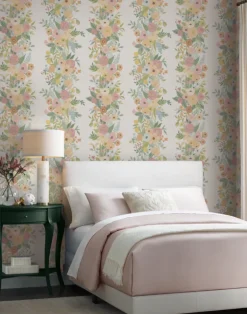 Garden Party Trellis. Pastel Muti RP7311