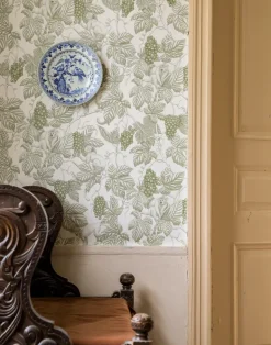 Grape Thief, Chablis