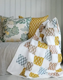 Gustav Linen Fabric, Mustard / Rye