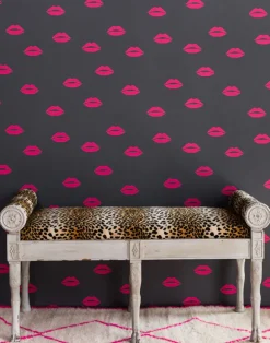 Lips, Hot Pink on Grey