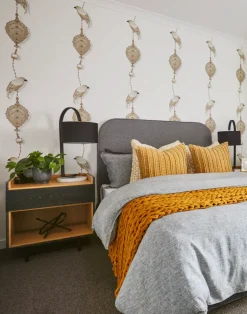 Pendants and Ornamental Birds W-POB-STO-ENF