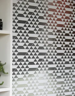 TeePee, Silver & White