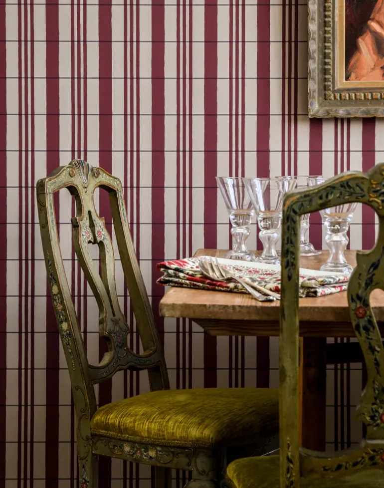 The Guards' Tent, Wine Red