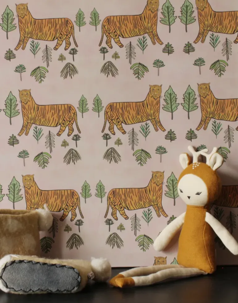 Tiger Tiger, Morganite