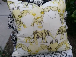 Tobyboo Victoria Linen Cushion Cover