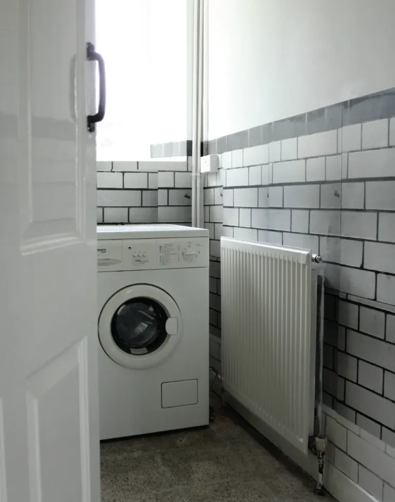 Tube Station Tiles, Yellow