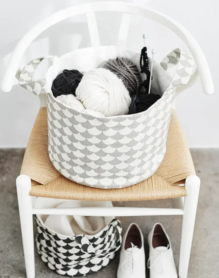 Waves Cotton Fabric, Black / Grey