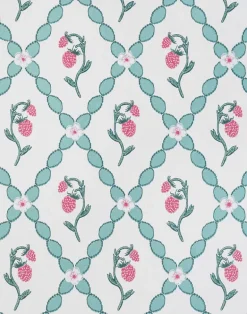 Wild Strawberry Trellis, Vintage Cream