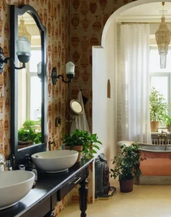 A Muggle of Jugs, Earthy