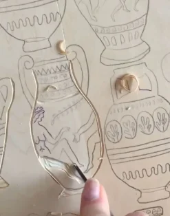 A Muggle of Jugs, Earthy