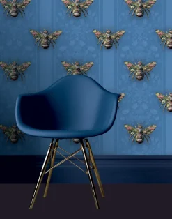 Bombus Botanicus in Blue