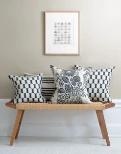 Capri Linen Fabric, Black