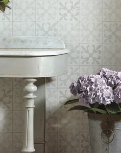 Fleur De Lys Tile, Vintage Grey