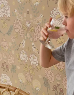 June, Honey Beige 136-03