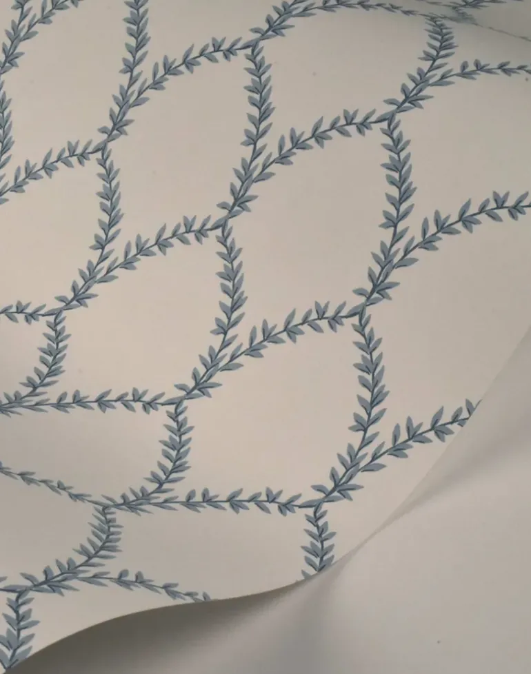 Laurel, Blue & White RI5180