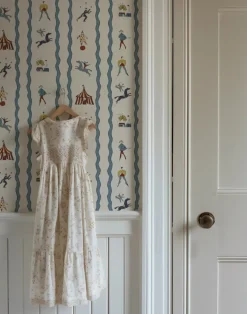 Run Away to the Circus