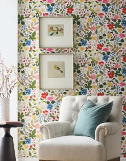 Strawberry Fields White RP7354