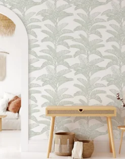 Tropical Plantation, Quiet