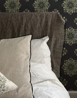 Venus Flower, Natural