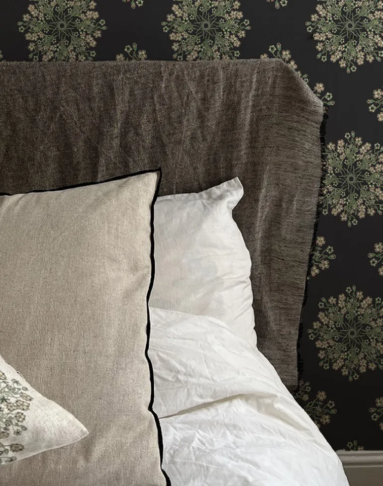 Venus Flower, Natural